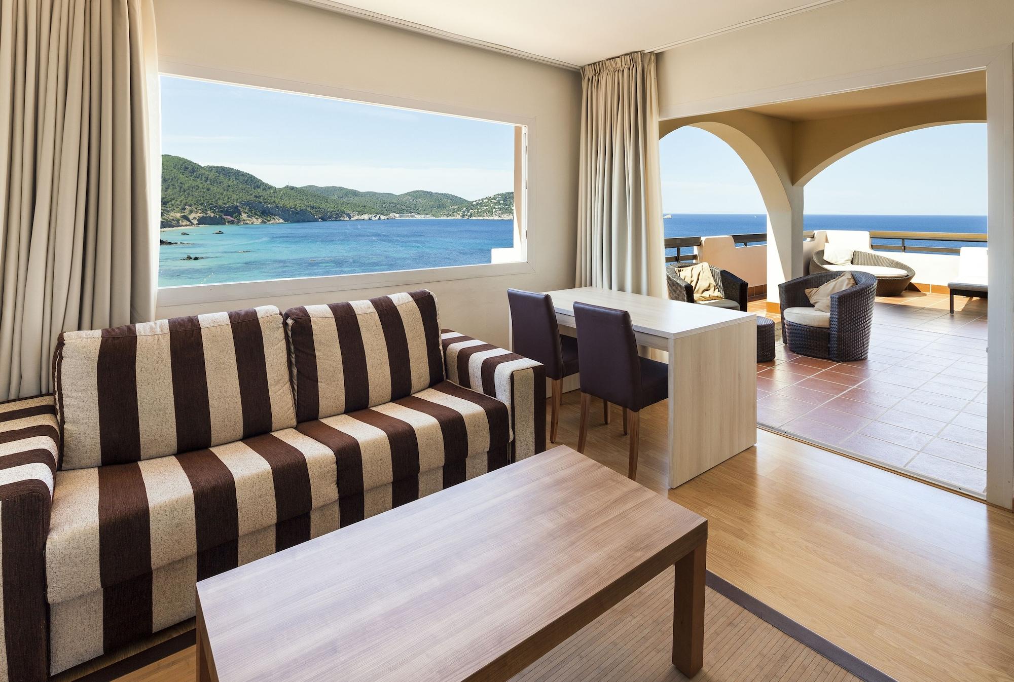 Invisa Hotel Club Cala Verde Playa DPlaya Des Figueral Esterno foto