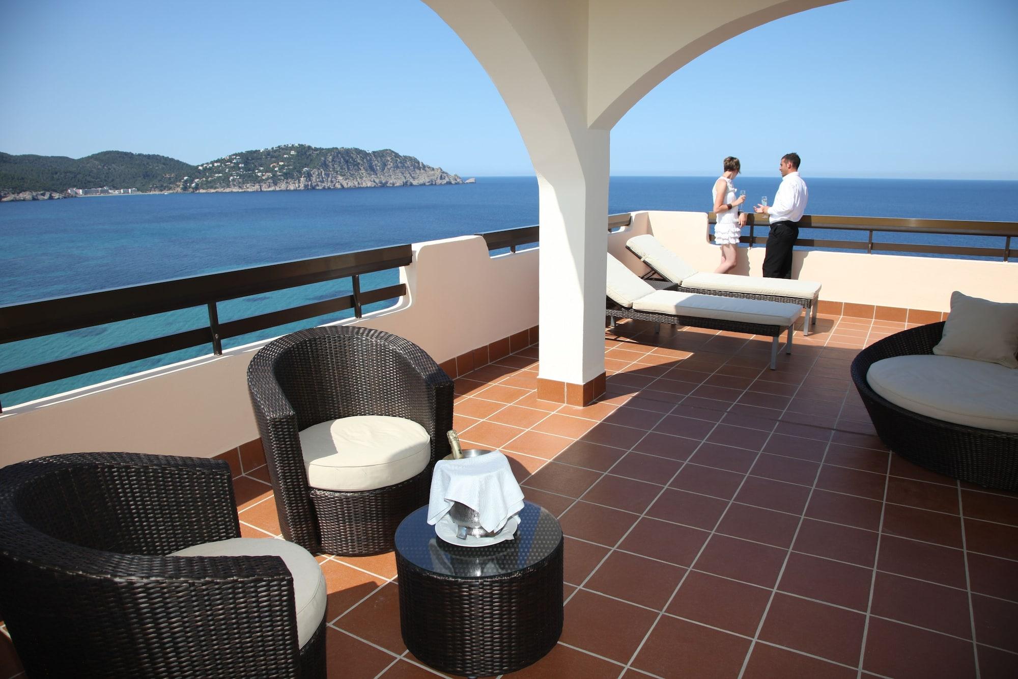 Invisa Hotel Club Cala Verde Playa DPlaya Des Figueral Esterno foto